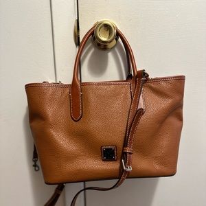 Dooney & Bourke Tote